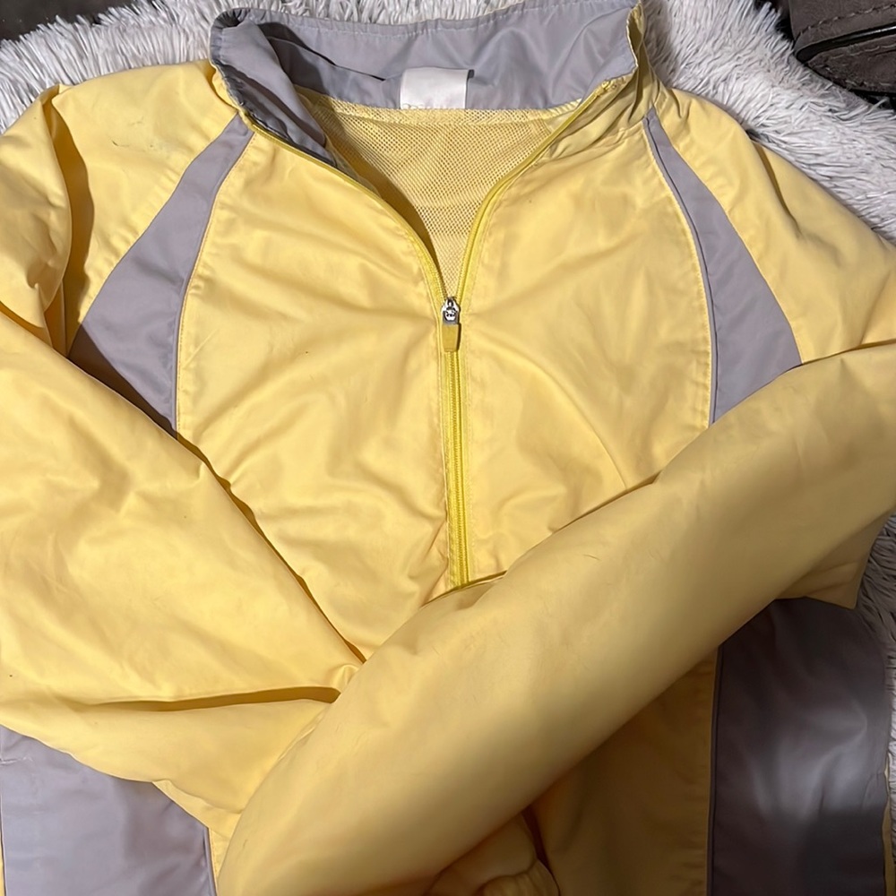 Yellow lightweight women’s jacket